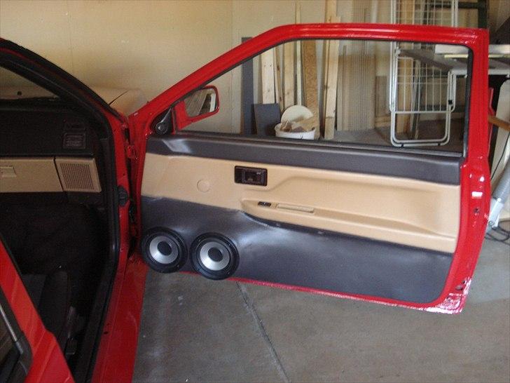 Toyota Corolla AE86 SOLGT - Midlertidig malet i brun/beige billede 8