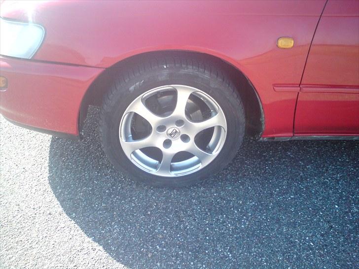 Toyota Corolla 1,3 solgt billede 2