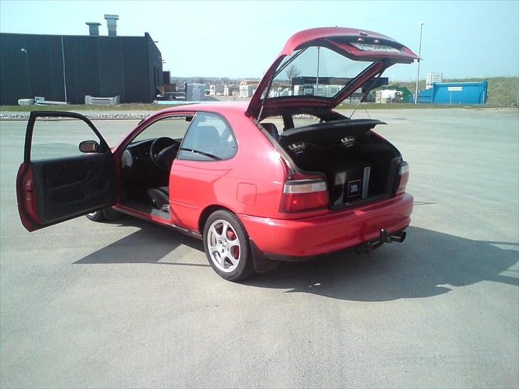 Toyota Corolla 1,3 solgt billede 6