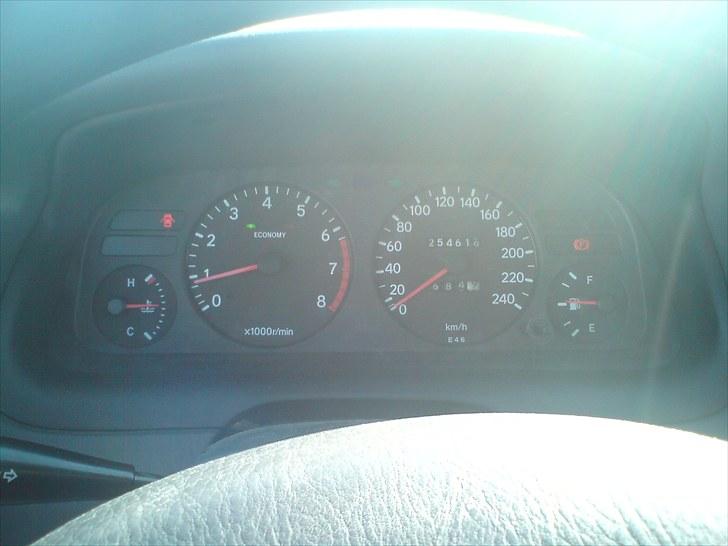 Toyota Corolla 1,3 solgt - omdr tæller billede 10