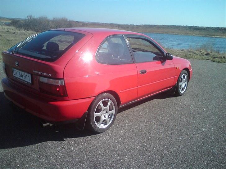 Toyota Corolla 1,3 solgt billede 16