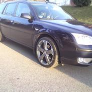 Ford Mondeo 2.0 TDCI Titanium.