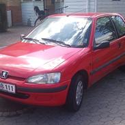 Peugeot 106  Den Røde Reje!