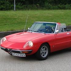 Alfa Romeo Spider 1750 Veloce