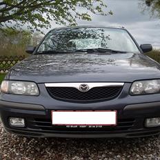 Mazda 626 1.8i GLX Combi Coupe.