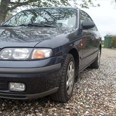 Mazda 626 1.8i GLX Combi Coupe.