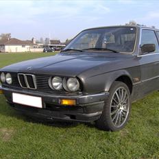 BMW E30 320i Coupé (solgt) 