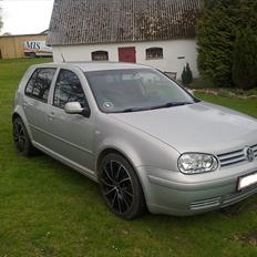 VW Golf 4 2,3 vr5