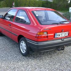 Ford Escort 1.3 cl  