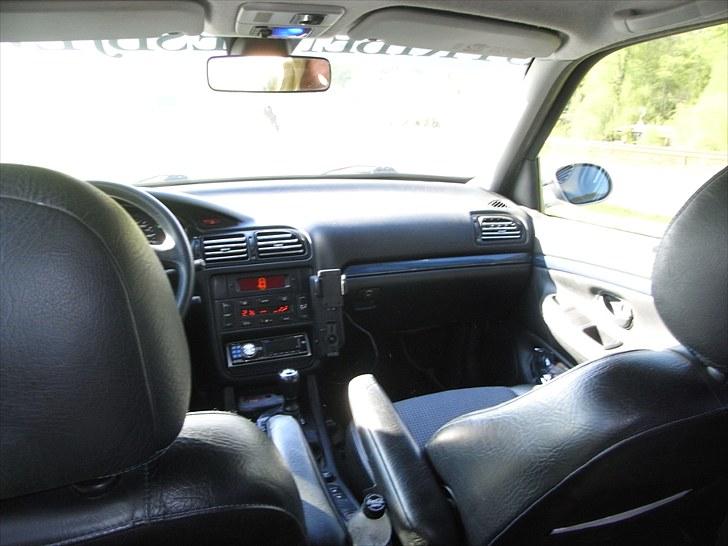 Peugeot 406 2.0 HDI Total skadet billede 14