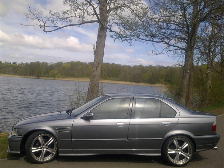 BMW 320i Vanos! M3  billede 4