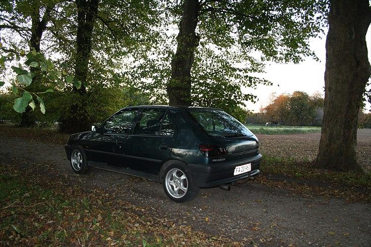 Peugeot 306 1,9 XLD "SOLGT" billede 10