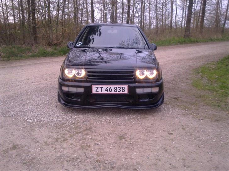 VW vento 1,8 (  solgt  ) billede 2