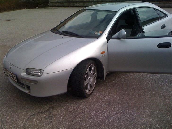 Mazda 323f BA / SOLGT billede 1