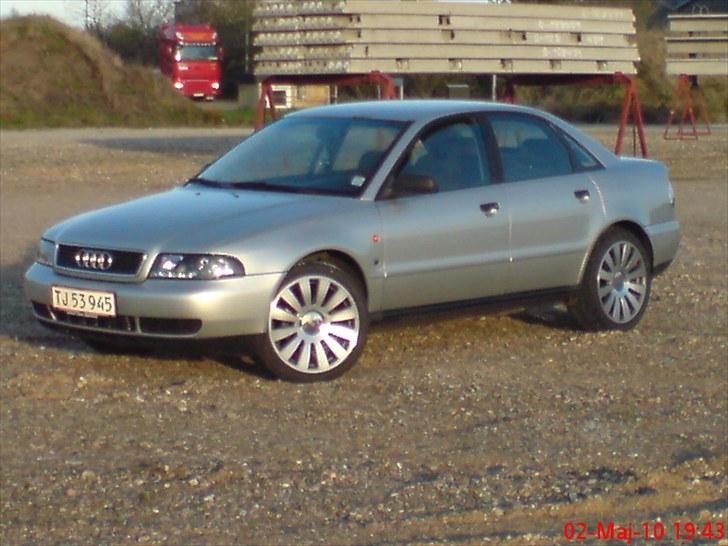 Audi A4   B5 20v **SOLGT** billede 17