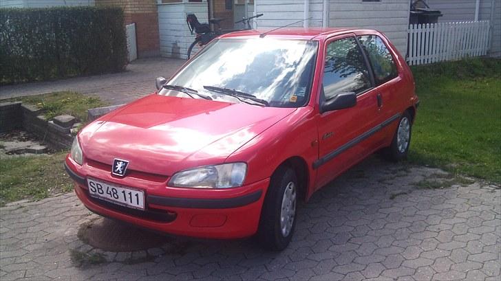 Peugeot 106  Den Røde Reje! billede 1