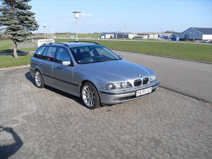 BMW 540I Touring Steptronic - MUMS:-) billede 2