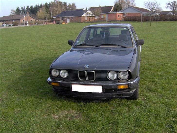 BMW E30 320i Coupé (solgt)  billede 2