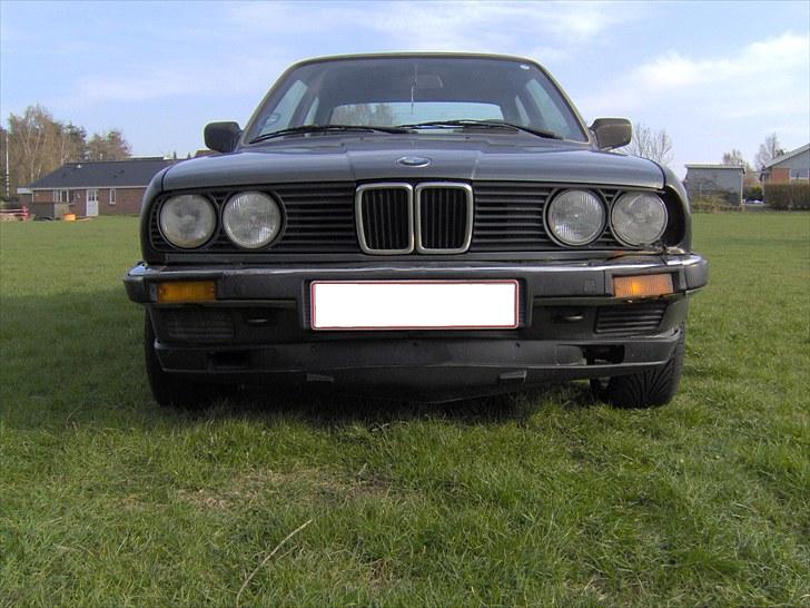 BMW E30 320i Coupé (solgt)  billede 4