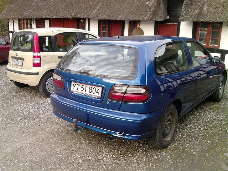 Nissan Almera.  solgt! billede 8