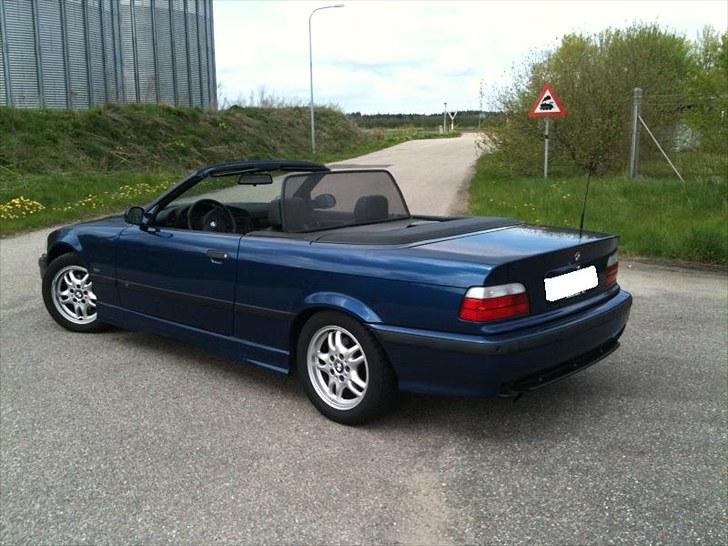 BMW 320i Cabriolet (Solgt) billede 2