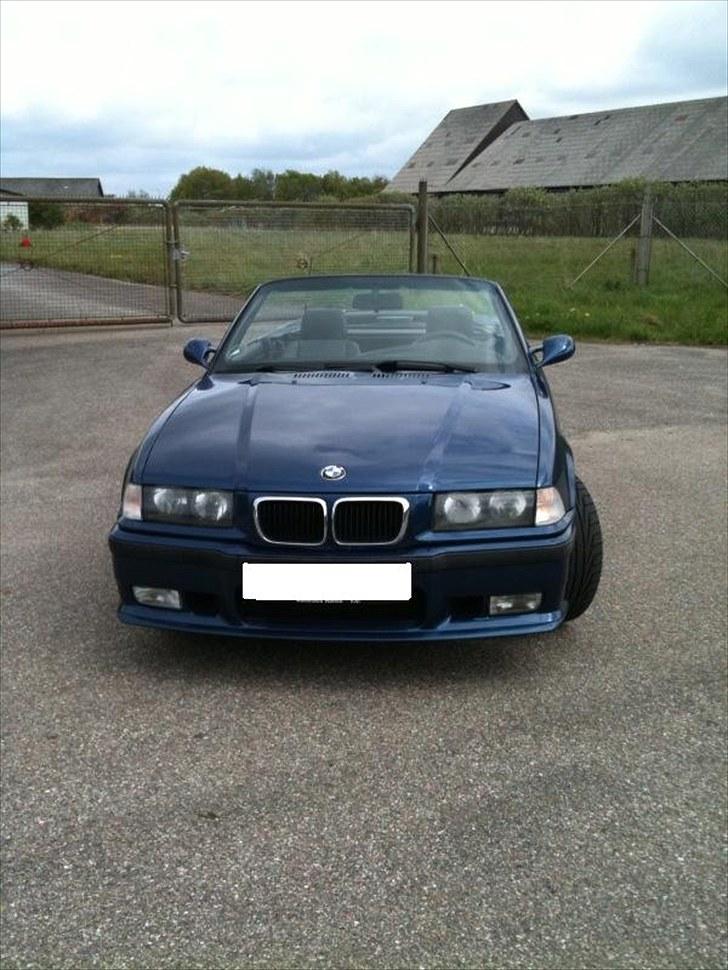 BMW 320i Cabriolet (Solgt) billede 7