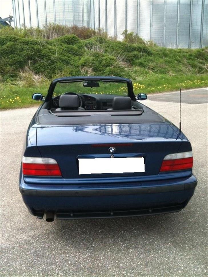 BMW 320i Cabriolet (Solgt) billede 8