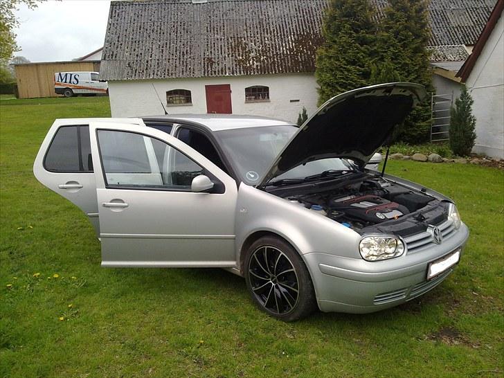 VW Golf 4 2,3 vr5 billede 8