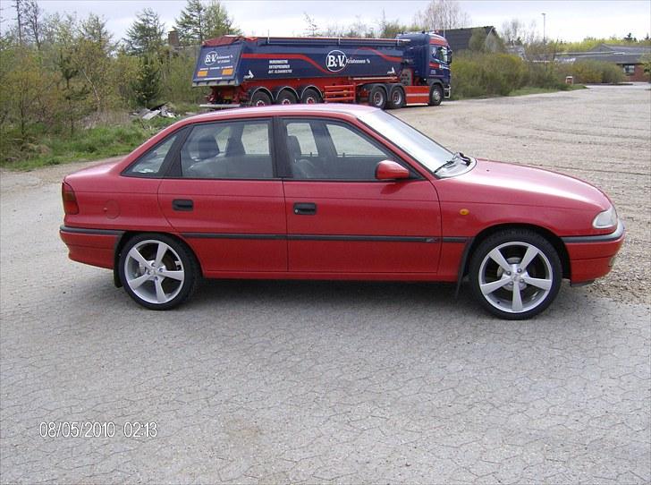 Opel astra f sedan billede 3