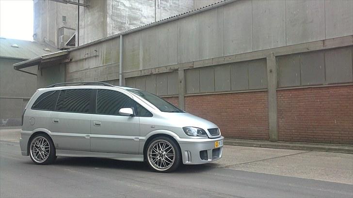 Opel Zafira DTI SOLGT billede 3