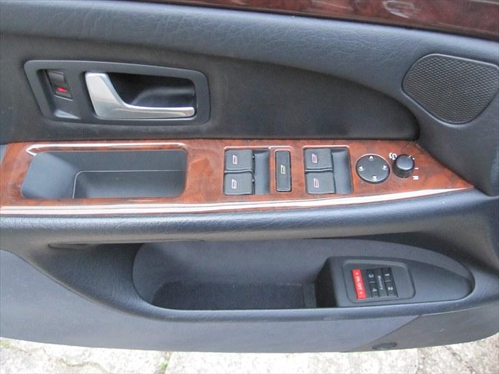 Audi A8 4,2 V8 Quattro billede 16