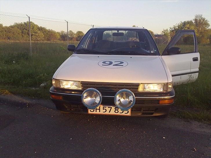 Toyota Corolla 1,6aut *SOLGT* billede 1