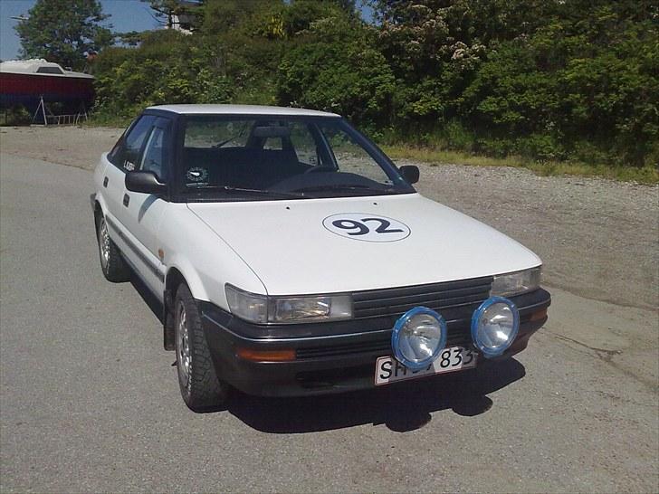 Toyota Corolla 1,6aut *SOLGT* billede 2