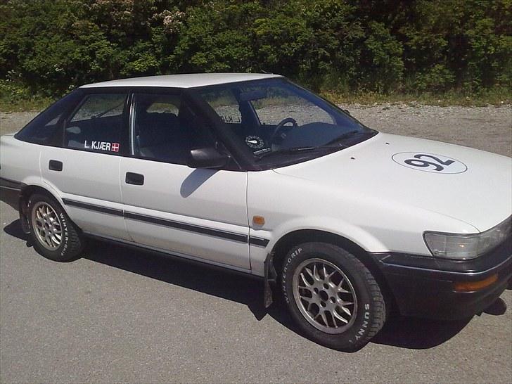 Toyota Corolla 1,6aut *SOLGT* billede 4
