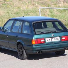 BMW e30 320i touring - Solgt
