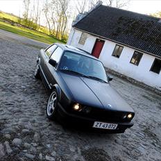 BMW E30 320i M50  Solgt