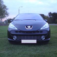 Peugeot - 207 GT