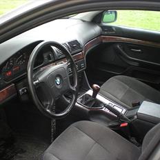 BMW 528i E39