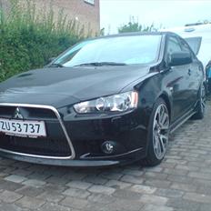 Mitsubishi Lancer SportsBack