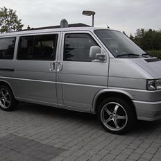 VW Caravelle 10 pers. solgt