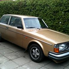 Volvo 242 GL *SOLGT*