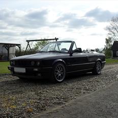 BMW E30 Cab