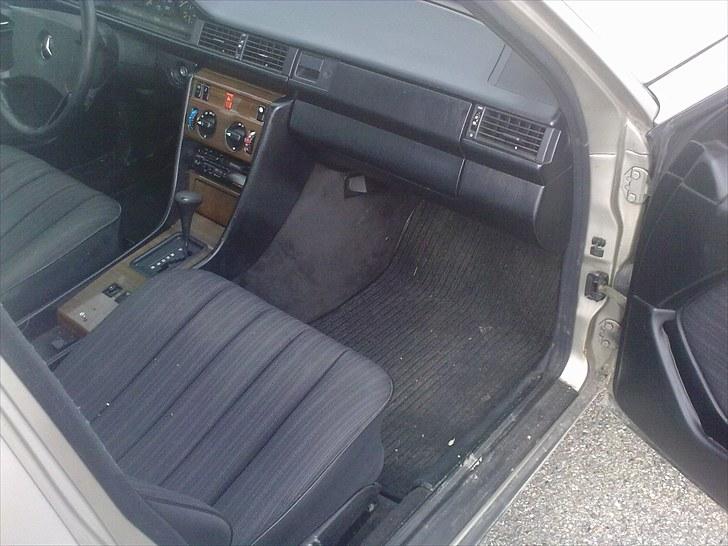 Mercedes Benz w124 300d billede 5