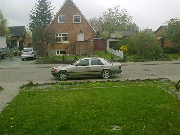 Mercedes Benz w124 300d billede 12