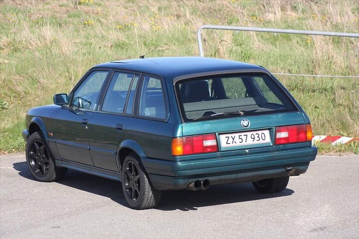 BMW e30 320i touring - Solgt billede 2