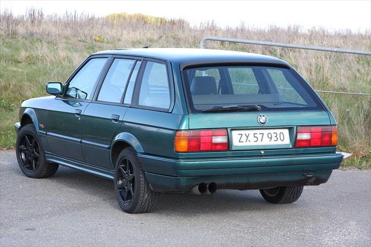 BMW e30 320i touring - Solgt billede 4