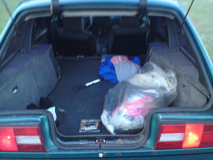 BMW 325I TOURING SOLGT billede 9