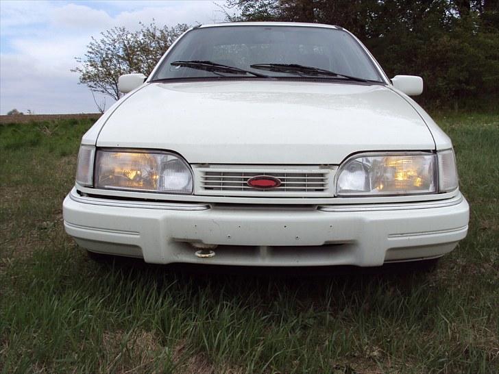 Ford sierra 2,0i solgt billede 2