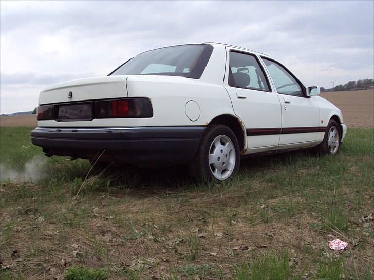 Ford sierra 2,0i solgt billede 5