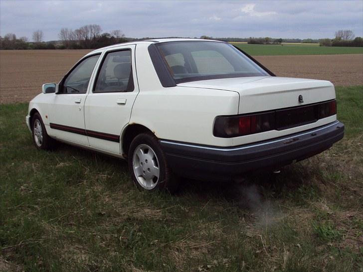 Ford sierra 2,0i solgt billede 7